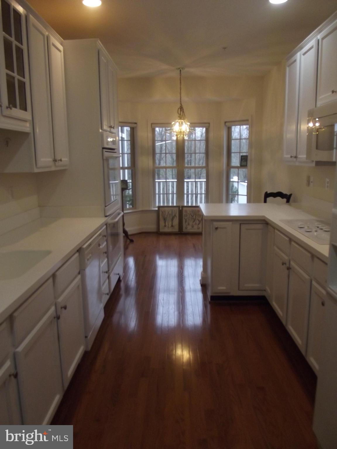 2603 Mill Race Road Frederick, MD 21701 - Photo 9 of 30 Kitchen with breakfast area