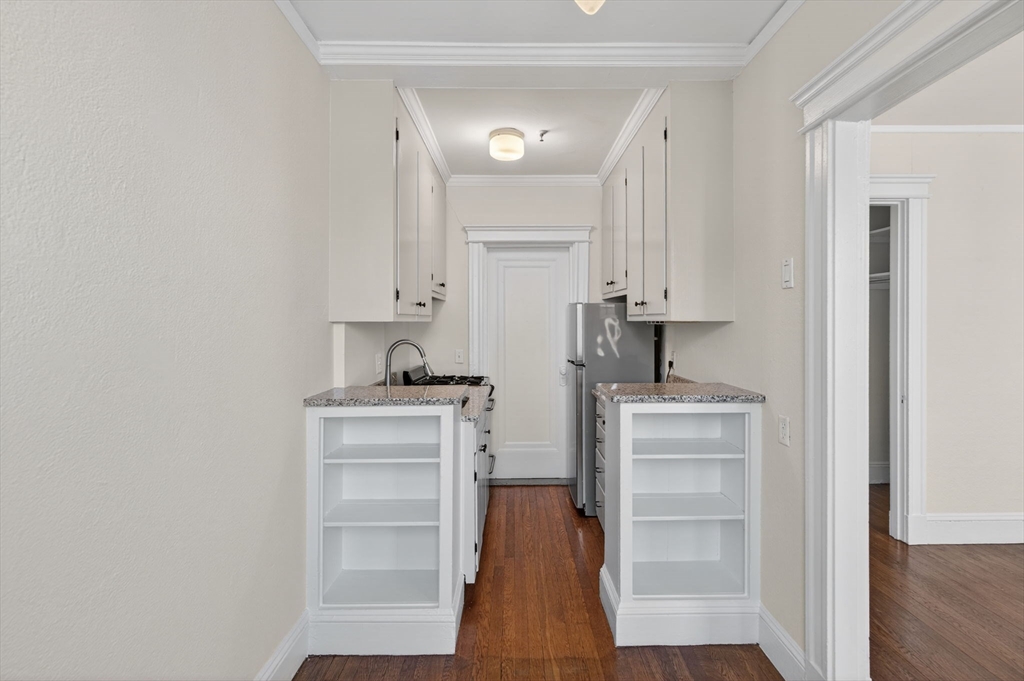 118 Riverway, Unit 29 Boston, MA 02215 - Photo 12 of 31