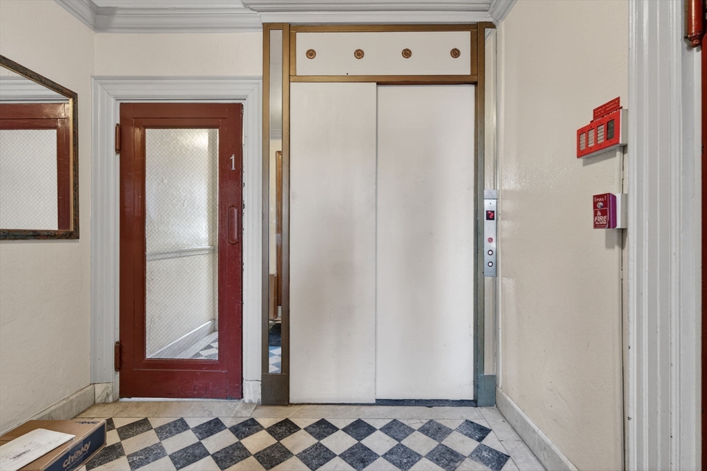 118 Riverway, Unit 29 Boston, MA 02215 - Photo 3 of 31