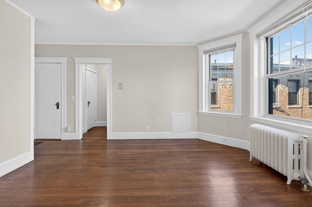 118 Riverway, Unit 29 Boston, MA 02215 - Photo 5 of 31