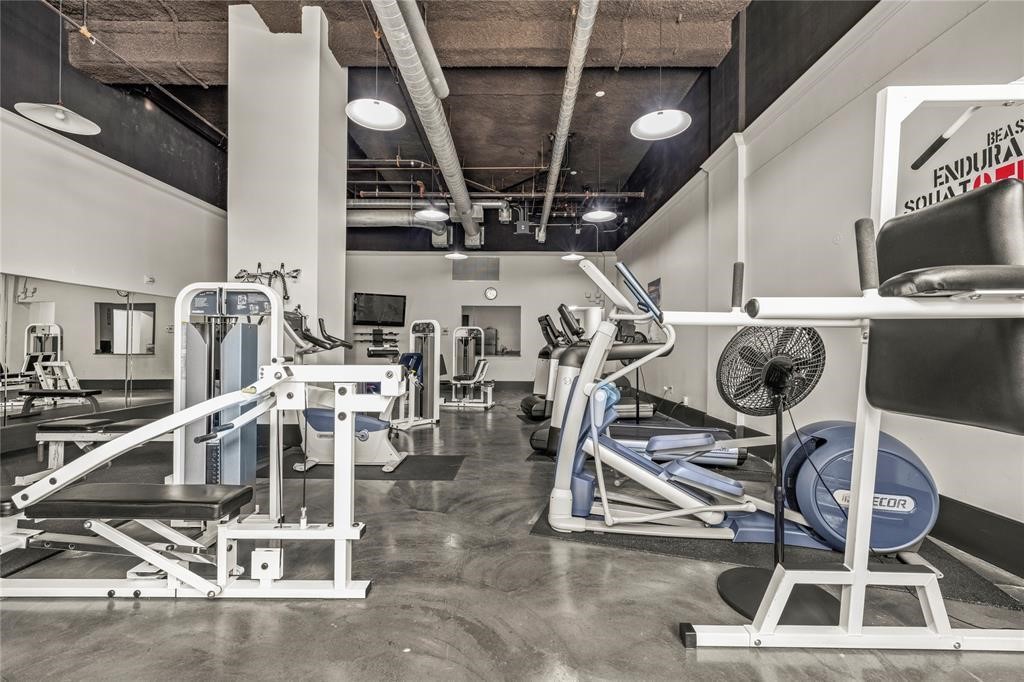 915 Franklin Street, Unit 2I Houston, TX 77002 - Photo 29 of 34