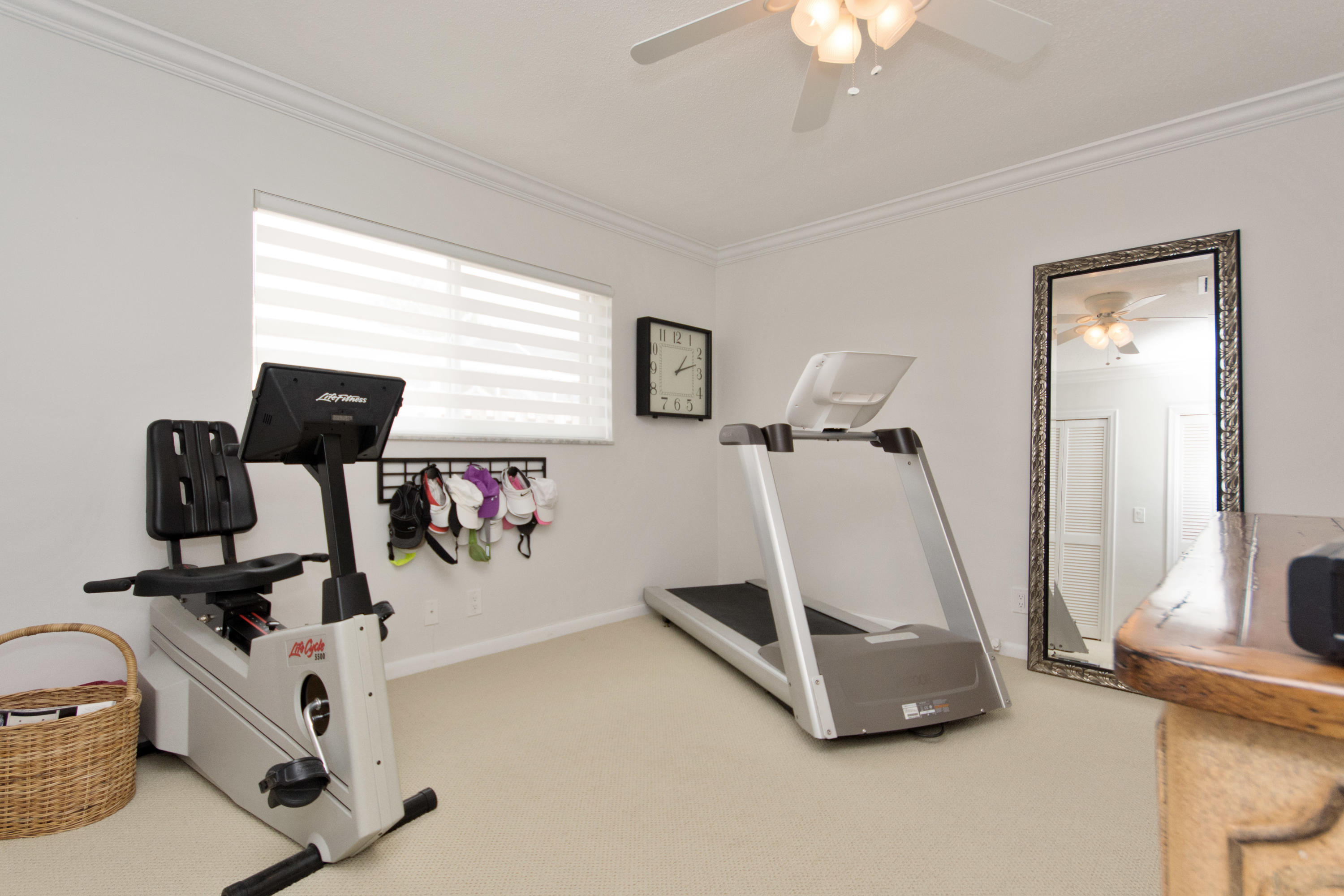 1630 Southwest 8th Avenue Boca Raton, FL 33486 - Photo 22 of 35 1630_SW_8th_Avenue_MLS_HID1159983_ROOM26