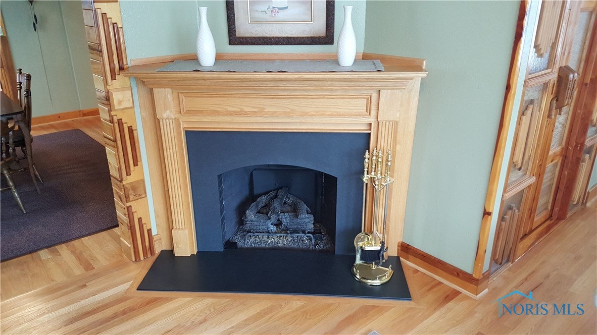 2139 Autokee Street Oregon, OH 43616 - Photo 7 of 26 Gallery Image 7