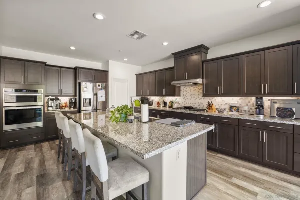 $1,085,000 | 3029 VÃa De Todos Santos, Fallbrook, CA 92028