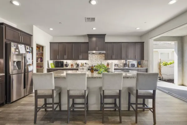 $1,085,000 | 3029 VÃa De Todos Santos, Fallbrook, CA 92028