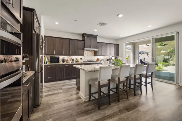 $1,085,000 | 3029 VÃa De Todos Santos, Fallbrook, CA 92028