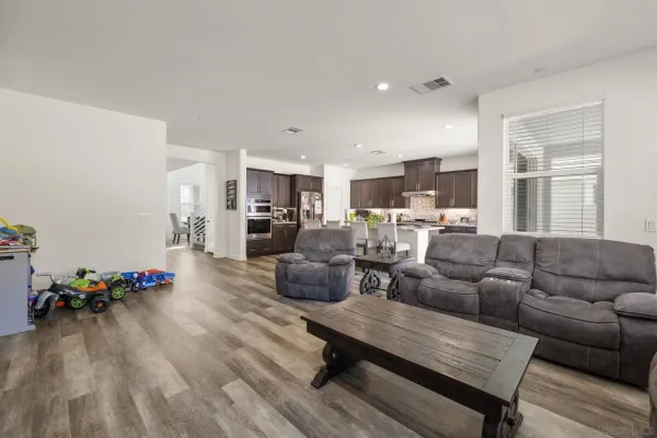 $1,085,000 | 3029 VÃa De Todos Santos, Fallbrook, CA 92028