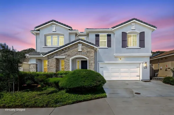 $1,085,000 | 3029 VÃa De Todos Santos, Fallbrook, CA 92028