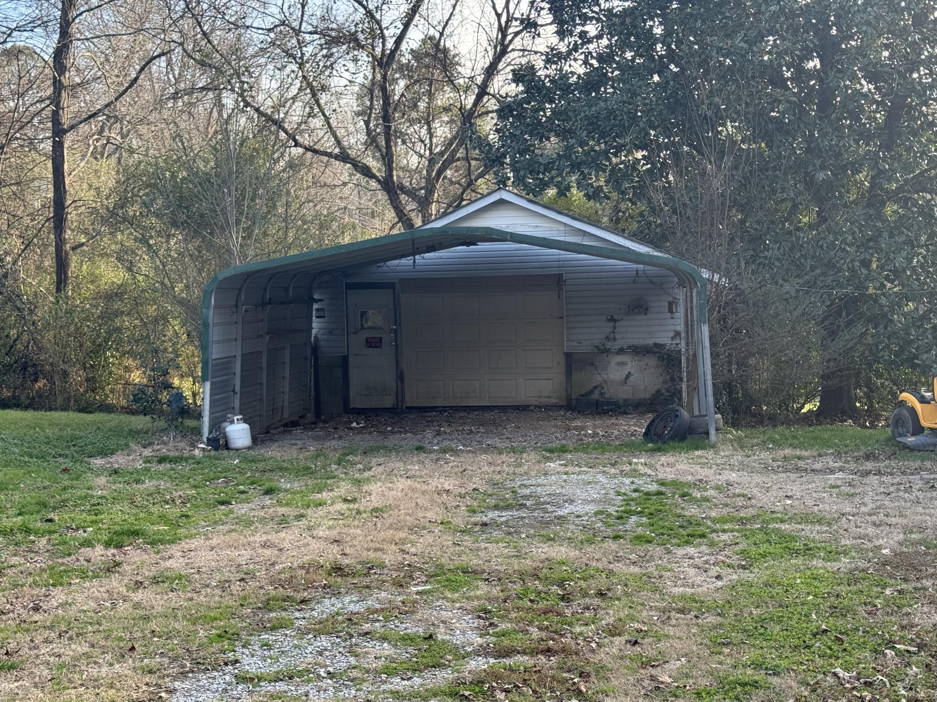 56 Meacham Road Rossville, GA 30741 - Photo 4 of 17 IMG_5600