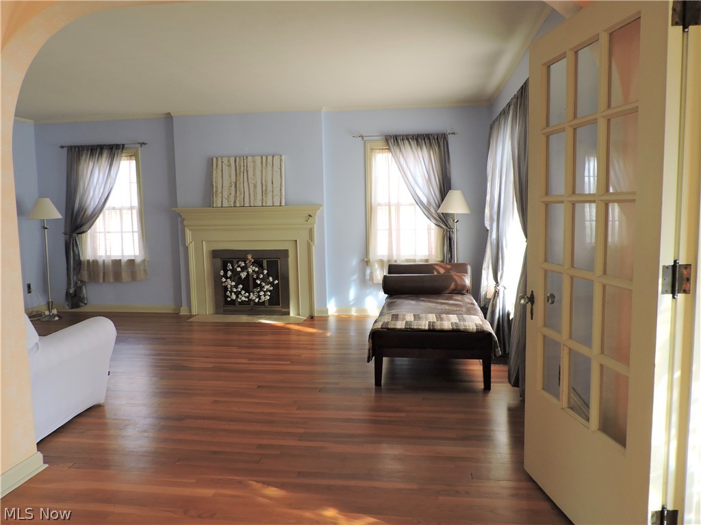 4702 Broadale Road Cleveland, OH 44109 - Photo 3 of 28 Gallery Image 3