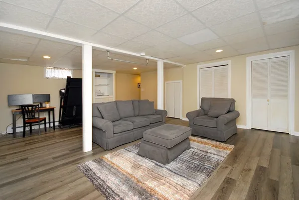 $725,000 | 9 Rice Road, Maynard, MA 01754