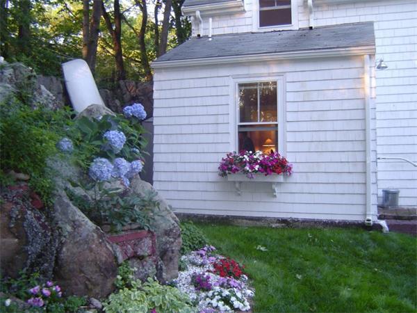 8 R Gerring Road, Unit B Gloucester, MA 01930 - Photo 5 of 17 Gallery Image 5
