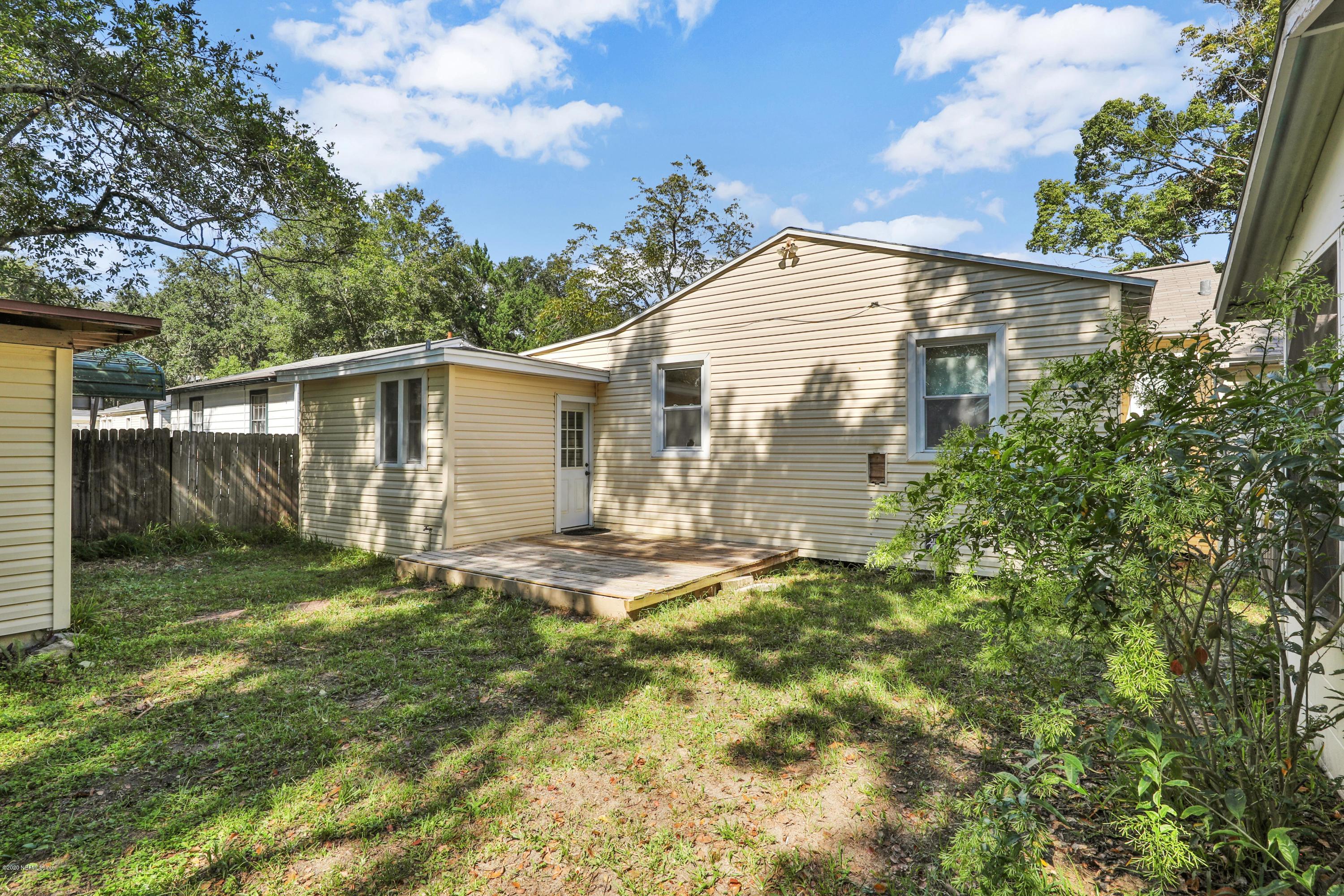 2424 Ridgewood Road Jacksonville, FL 32207 - Photo 32 of 33 1R4A6443