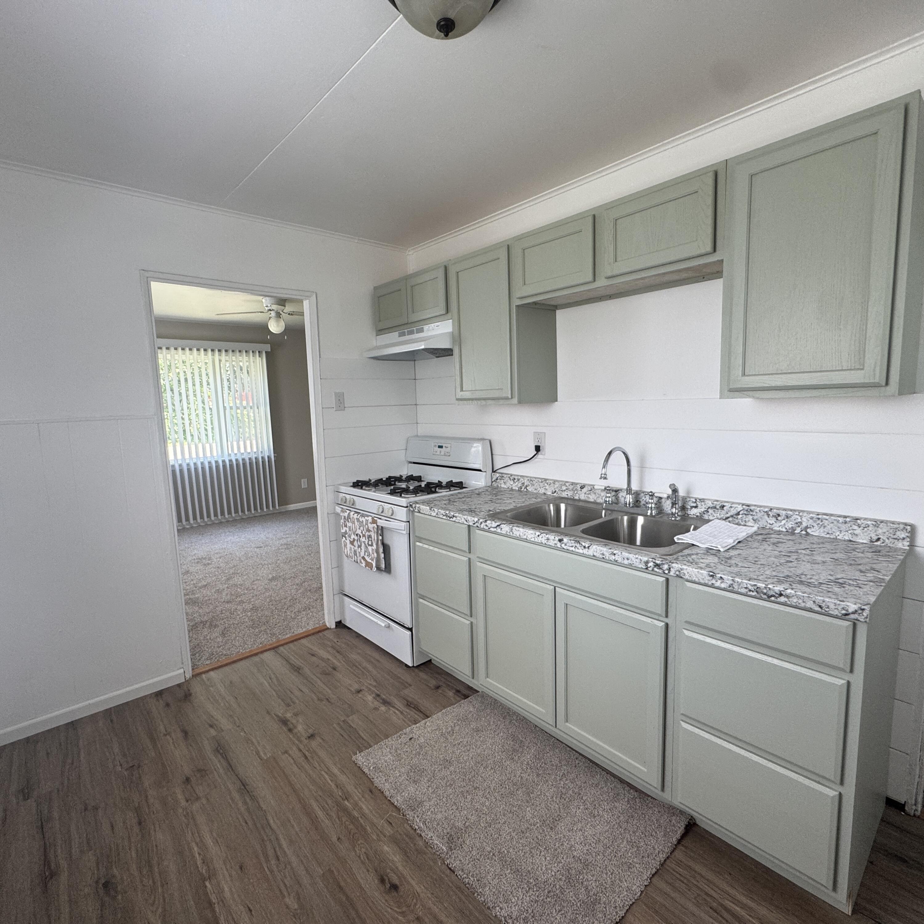 1305 Springland Avenue Michigan City, IN 46360 - Photo 5 of 16 3000x3000