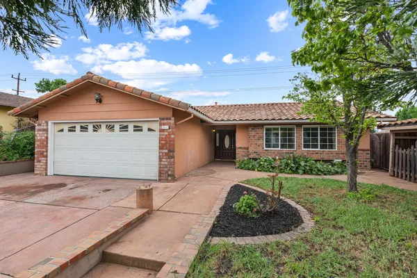$399,000 | 3932 Galbrath Drive, North Highlands, CA 95660