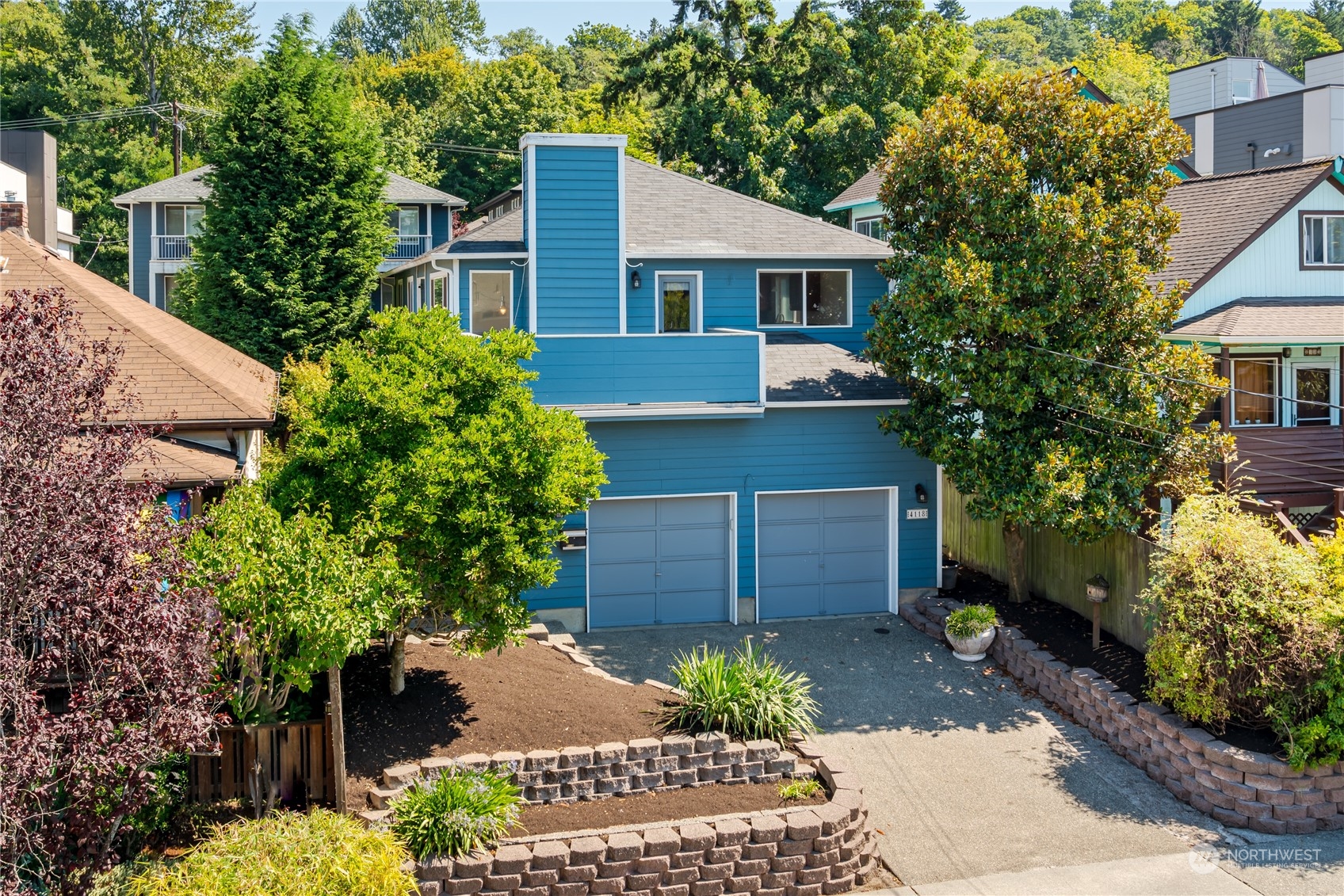 4118 25th Avenue Southwest Seattle, WA 98106 - Photo 1 of 15