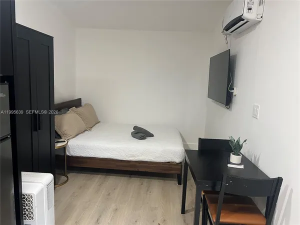 $1,595 | 2723 Southwest 13th Street, Unit STUDIO, Miami, FL 33135
