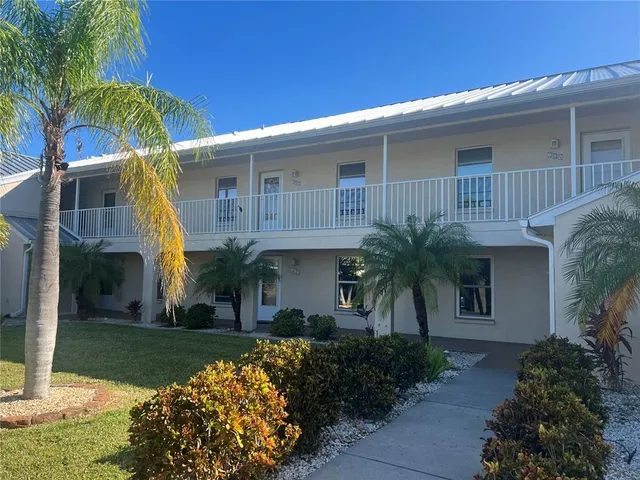 $279,900 | 220 Coldeway Drive, Unit 123, Punta Gorda, FL 33950
