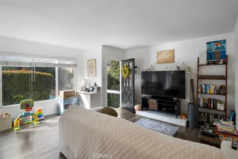 $1,588,000 | 239 West Palm Avenue, Monrovia, CA 91016