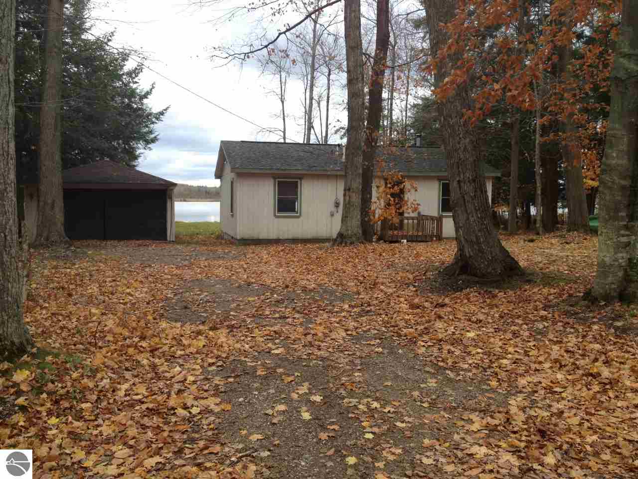 5369 Sylvan Point Road Honor, MI 49640 - Photo 17 of 28 1778348-16.JPG
