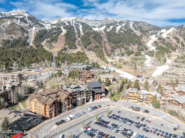 $6,599,000 | 3285 Village Drive, Unit 304, Teton Village, WY 83025