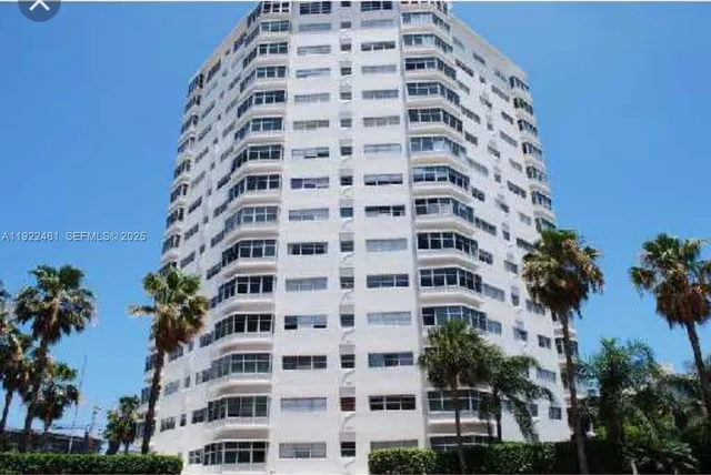 $3,000 | 1881 Washington Avenue, Unit 11D, Miami Beach, FL 33139
