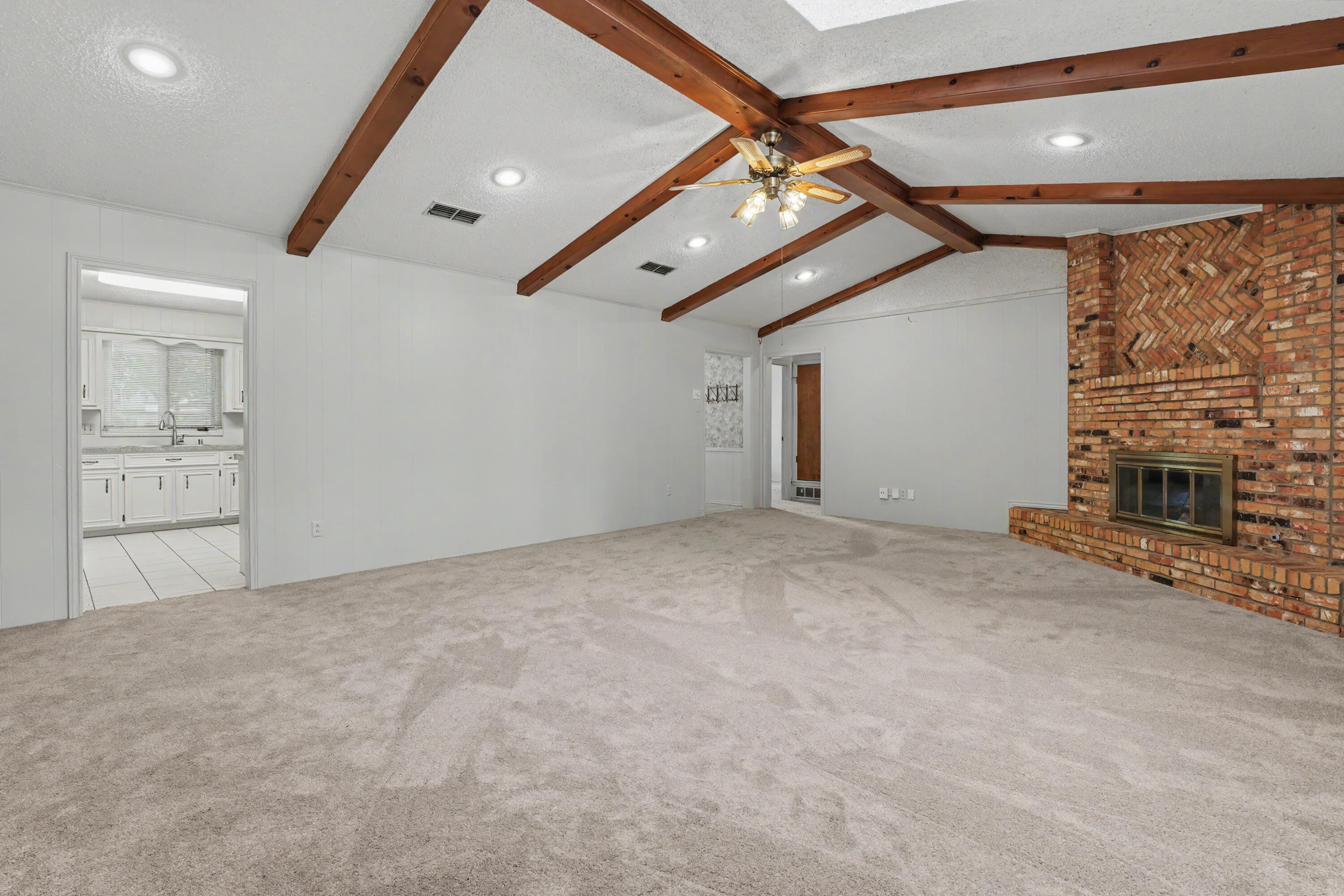 5213 86th Street Lubbock, TX 79424 - Photo 6 of 27 IMG_4081