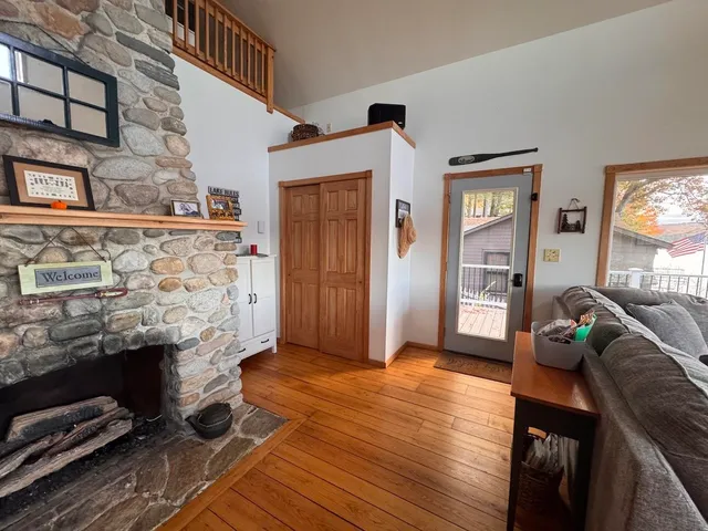 $1,600 | 12 Lake Drive, Chesterfield, NH 03462