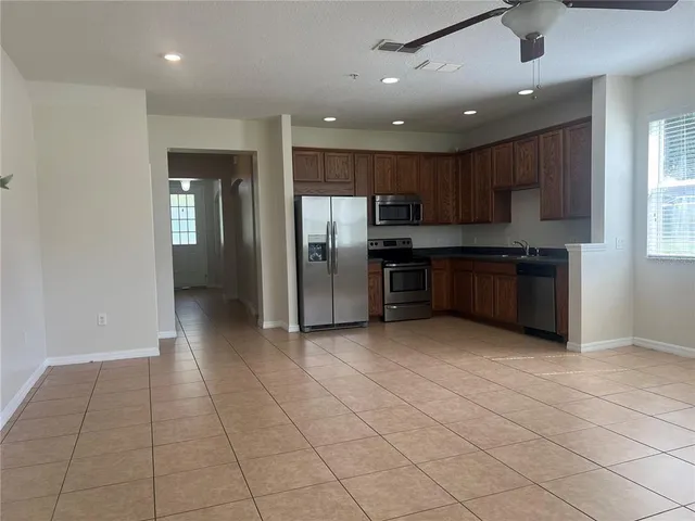 $2,300 | 2005 Compass Flower Way, Ocoee, FL 34761