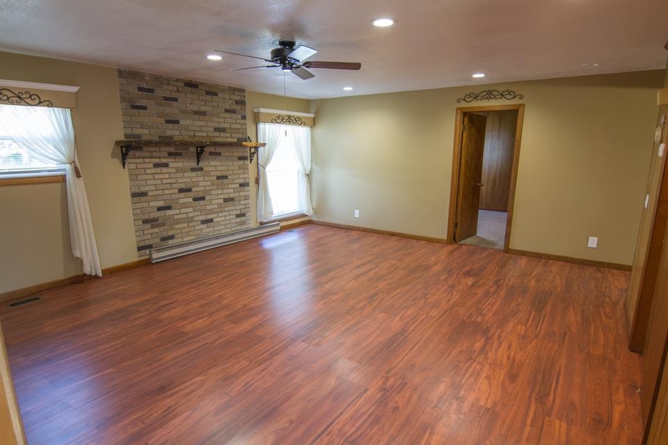 9104 East Coleman Road Coleman, MI 48618 - Photo 9 of 32 1888656-8.JPG