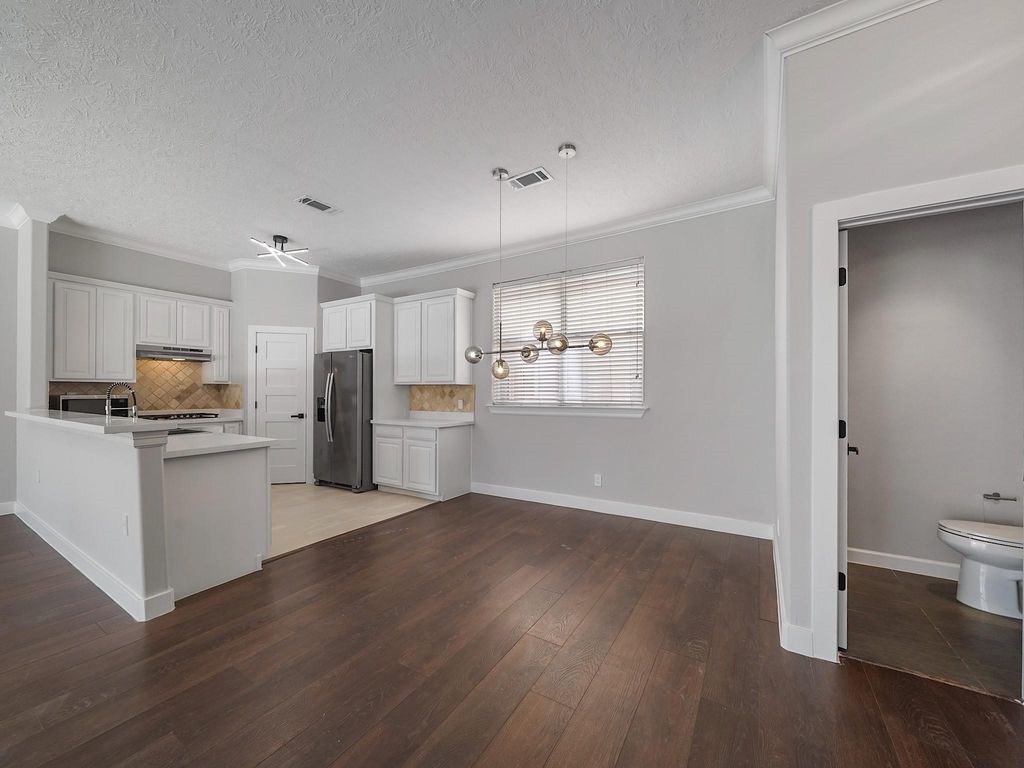 3006 Chenevert Street Houston, TX 77004 - Photo 4 of 15 Open Kitchen