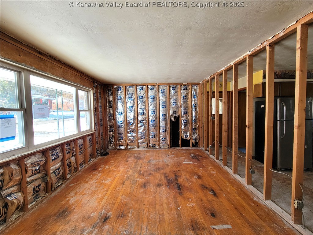 212 Simmons Drive Ripley, WV 25271 - Photo 2 of 19 Gallery Image 2