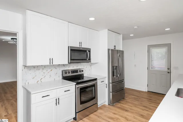 $446,000 | 3 Hibourne Court, Greenville, SC 29615