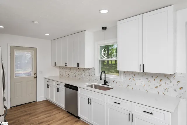 $446,000 | 3 Hibourne Court, Greenville, SC 29615