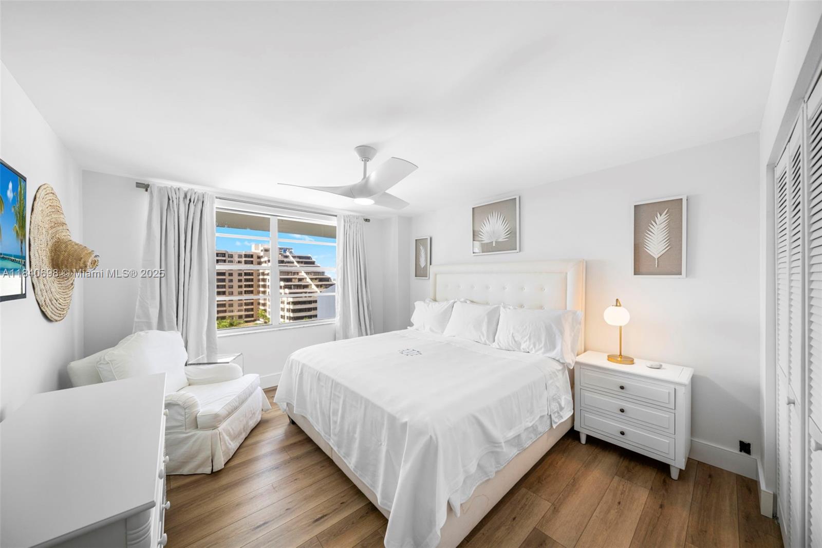 199 Ocean Ln Drive, Unit 1015 Key Biscayne, FL 33149 - Photo 17 of 27 2ND BEDROOM