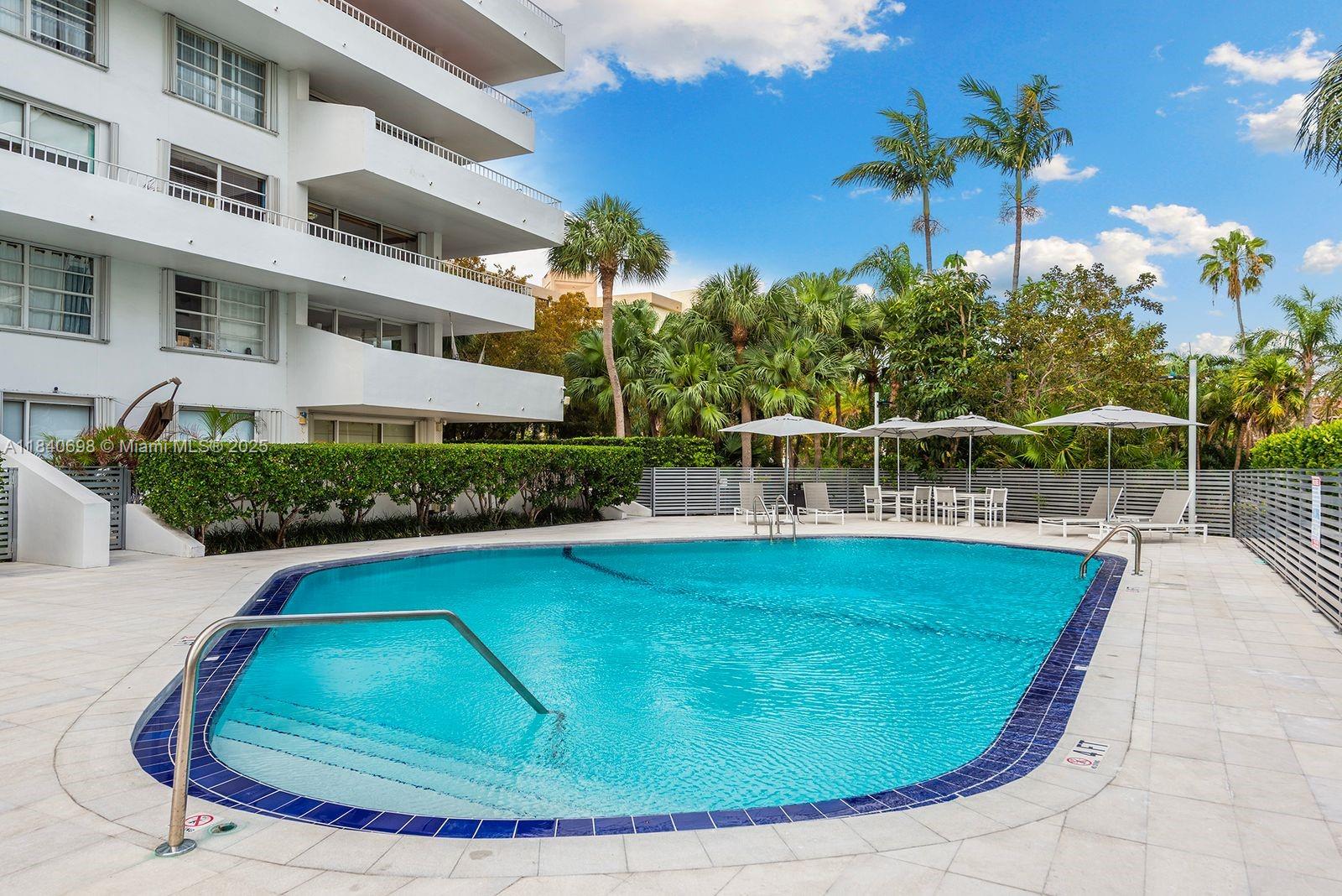199 Ocean Ln Drive, Unit 1015 Key Biscayne, FL 33149 - Photo 22 of 27 BUILDING POOL