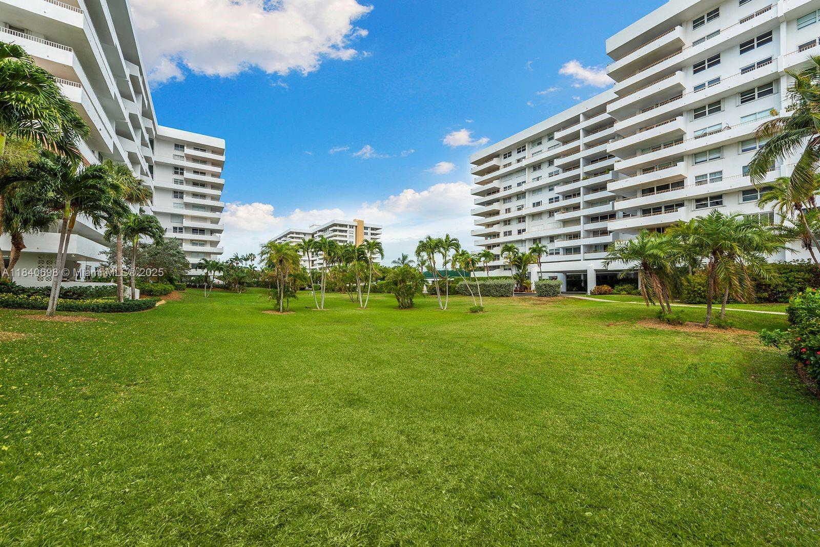 199 Ocean Ln Drive, Unit 1015 Key Biscayne, FL 33149 - Photo 26 of 27 Commodore Club