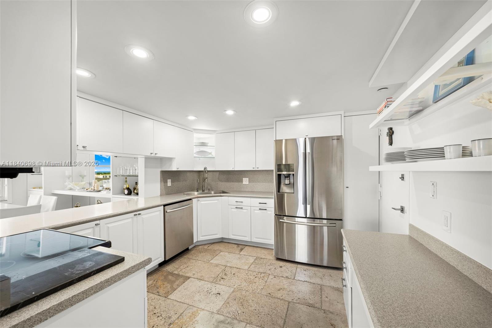 199 Ocean Ln Drive, Unit 1015 Key Biscayne, FL 33149 - Photo 8 of 27