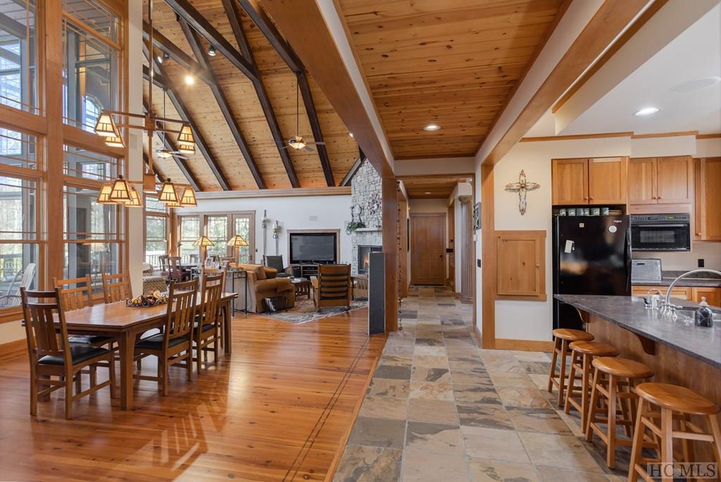 2101 Falcon Ridge Highlands, NC 28741 - Photo 24 of 60 Gallery Image 24