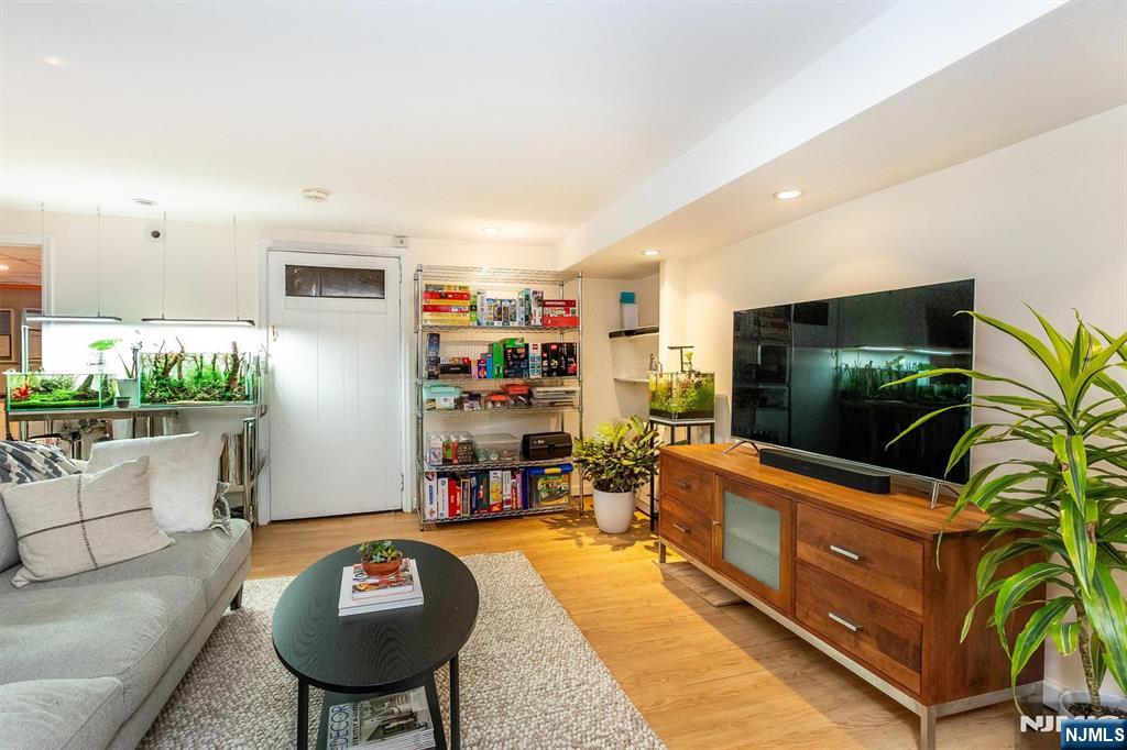 73 Hawthorne Avenue Glen Ridge, NJ 07028 - Photo 43 of 50