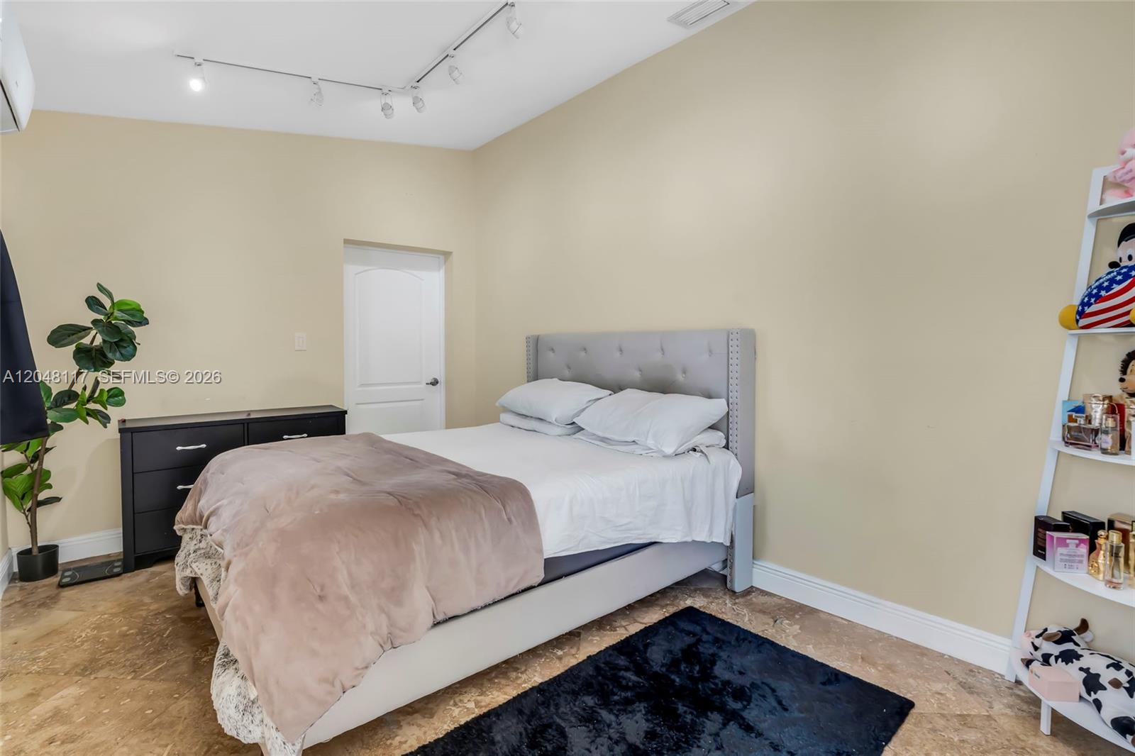 114 Southwest Sw 57th Court Miami, FL 33144 - Photo 33 of 38 Efficiency