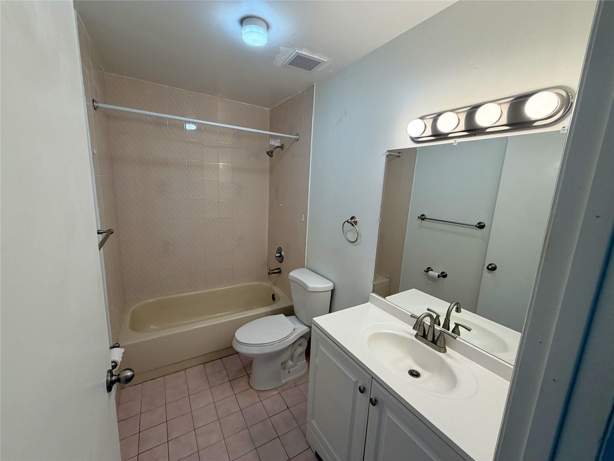 4804 Southwest 145th Avenue Miami, FL 33175 - Photo 8 of 17 Photo 8
