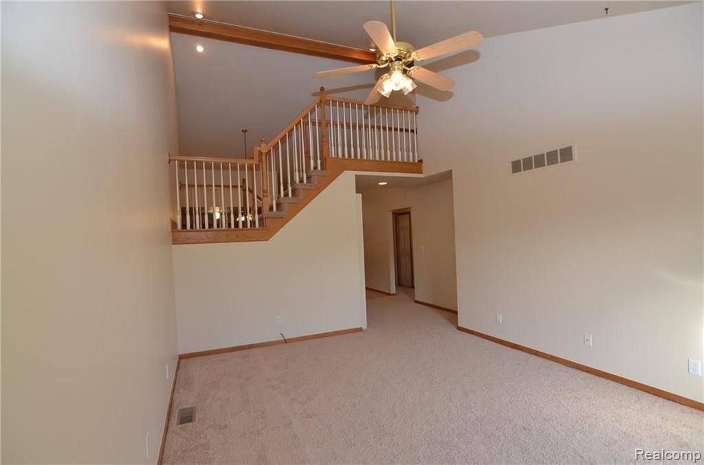 16931 Country Ridge Lane Macomb, MI 48044 - Photo 6 of 26