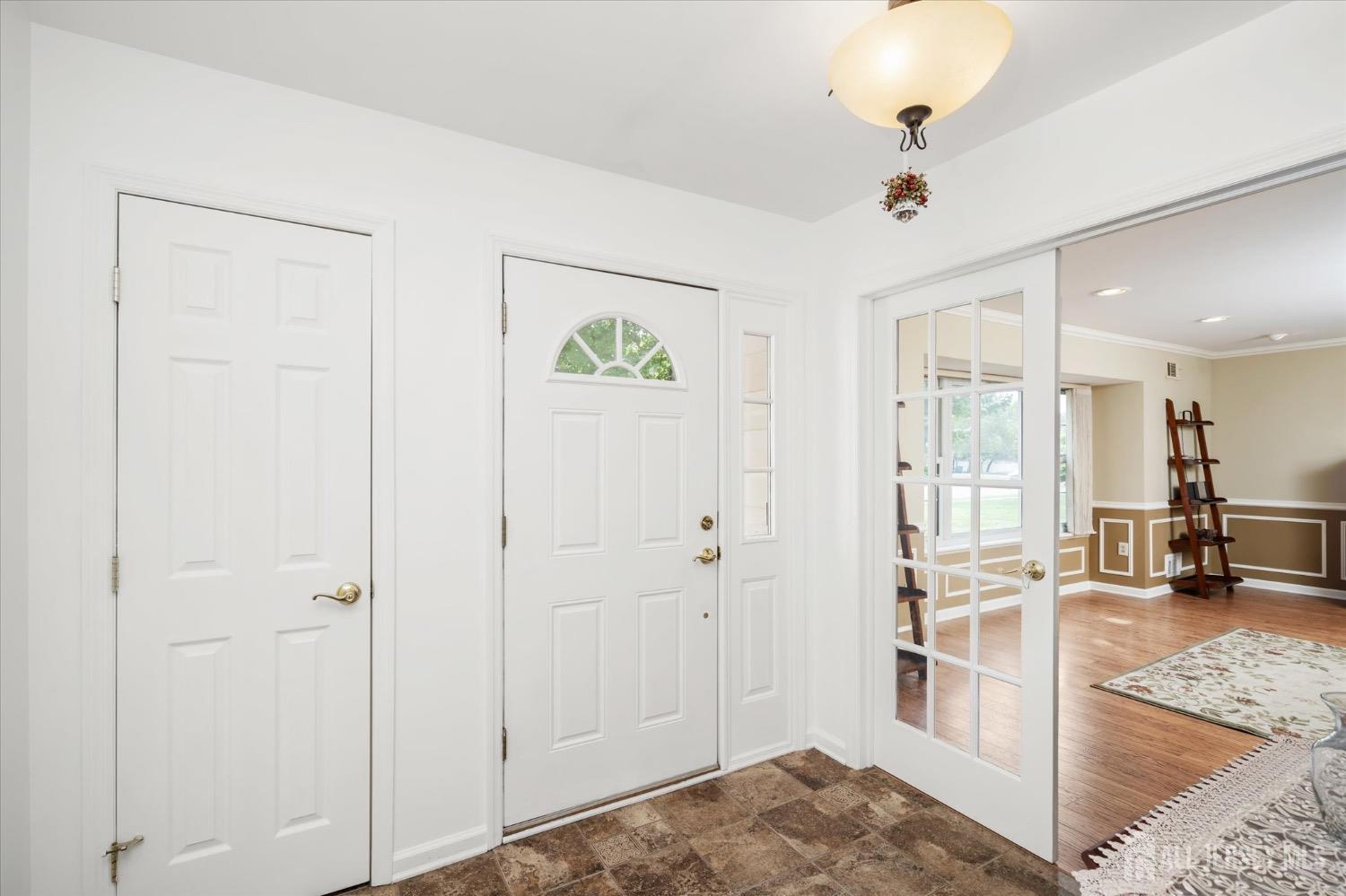 548 New Brunswick Road Somerset, NJ 08873 - Photo 3 of 31 Gallery Image 3