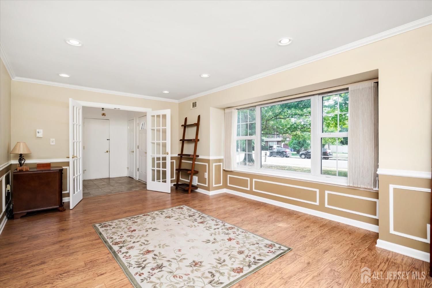 548 New Brunswick Road Somerset, NJ 08873 - Photo 5 of 31 Gallery Image 5