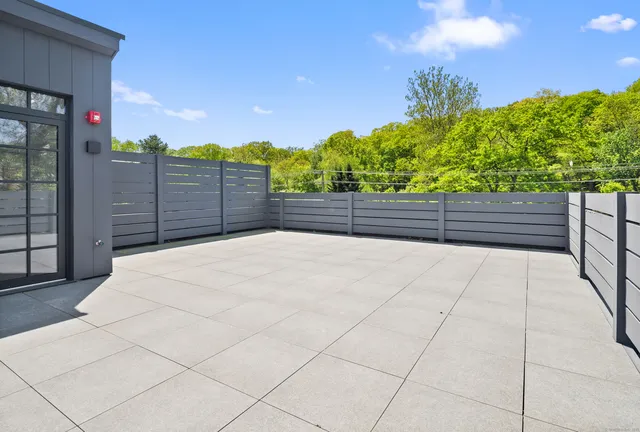 $2,495,000 | 41 Richmondville Avenue, Unit DUPLEX 2, Westport, CT 06880