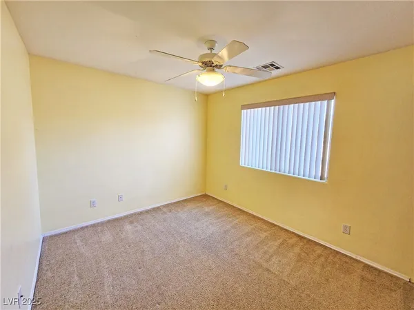 $1,565 | 960 Lone Pine Road, Pahrump, NV 89048