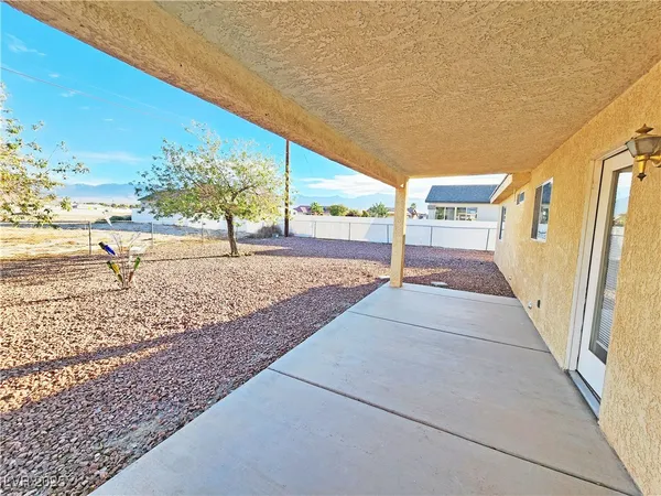 $1,565 | 960 Lone Pine Road, Pahrump, NV 89048
