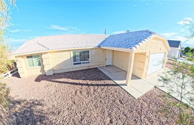 $1,735 | 960 Lone Pine Road, Pahrump, NV 89048