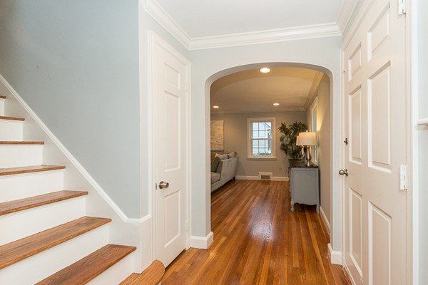 15 Eliot Road Arlington, MA 02474 - Photo 4 of 30 Gallery Image 4